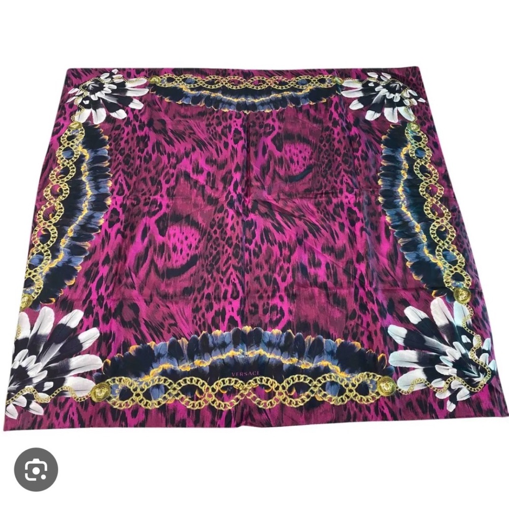 Versace Silk Scarf Purple Leopard Chain Print💛